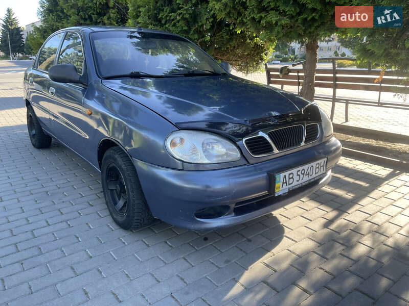 Седан Daewoo Lanos 2010 в Калиновке
