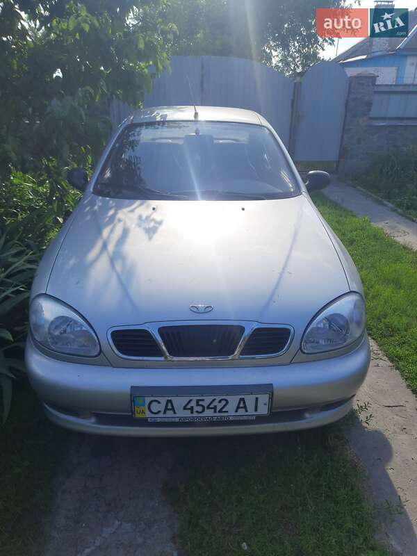 Седан Daewoo Lanos 2006 в Чернобае