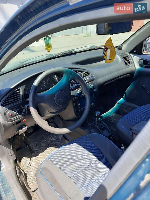 Седан Daewoo Lanos 2006 в Киеве