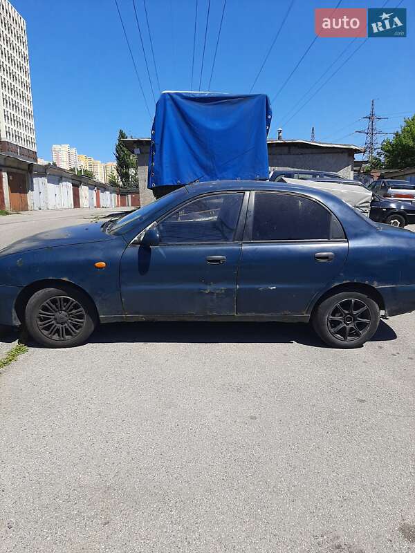 Седан Daewoo Lanos 2006 в Киеве