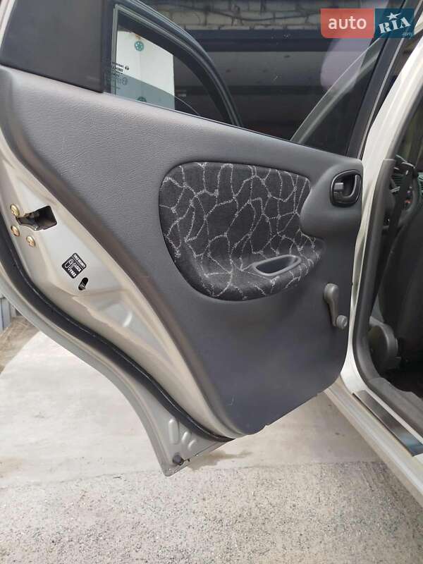 Седан Daewoo Lanos 2004 в Павлограде фото 6 Седан Daewoo Lanos 2004 в Павлограде