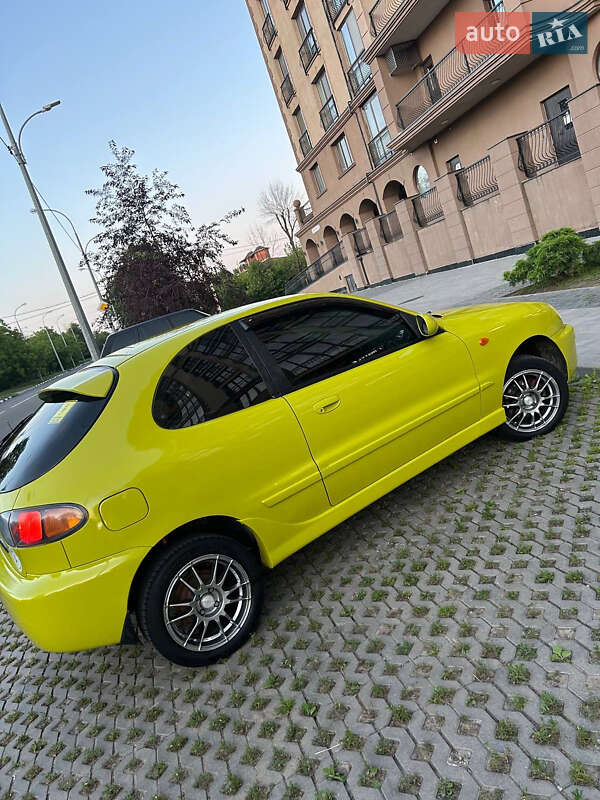Хэтчбек Daewoo Lanos 2001 в 