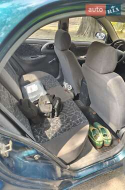 Седан Daewoo Lanos 2002 в 