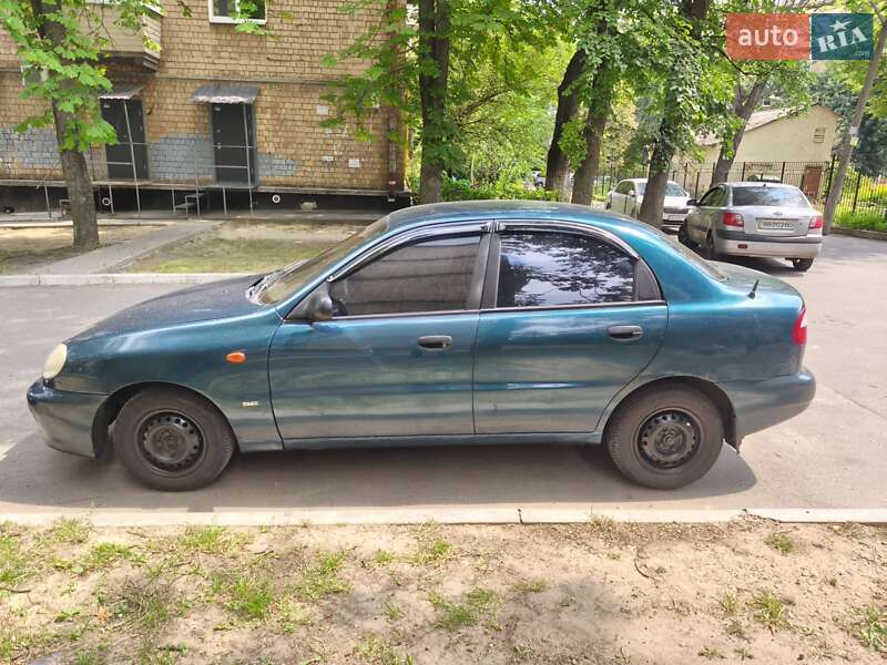 Седан Daewoo Lanos 2002 в Києві