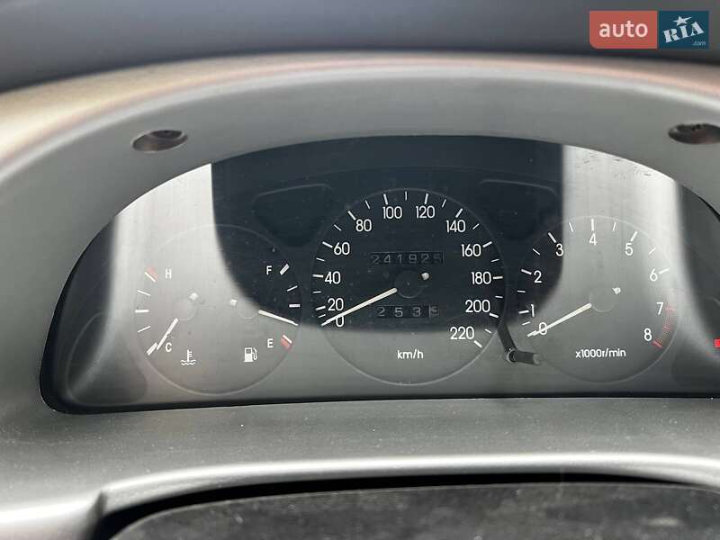 Седан Daewoo Lanos 2003 в Києві