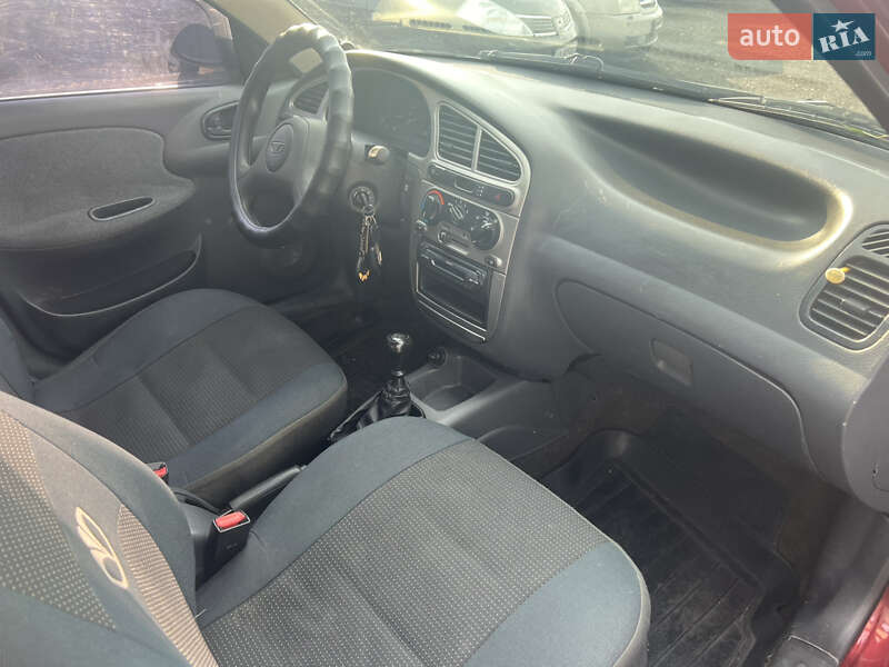 Седан Daewoo Lanos 2005 в Киеве