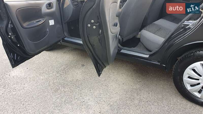 Седан Daewoo Lanos 2008 в Києві