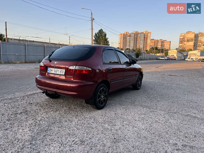 Хетчбек Daewoo Lanos 2002 в Одесі