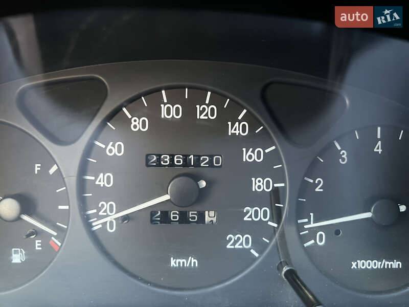 Хетчбек Daewoo Lanos 2002 в Одесі
