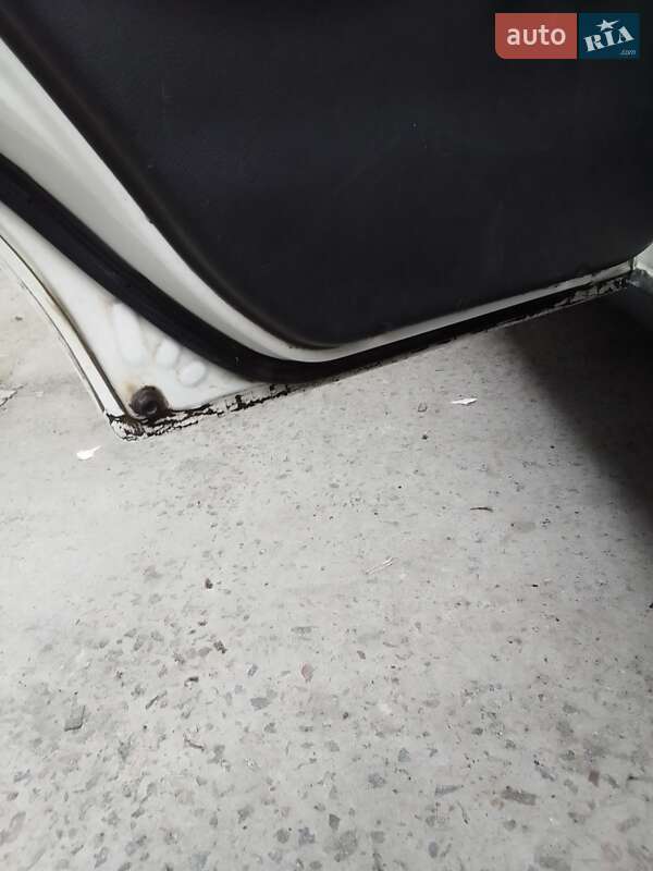 Седан Daewoo Lanos 1998 в Днепре