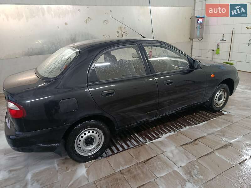 Седан Daewoo Lanos 2008 в Изюме