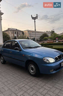 Седан Daewoo Lanos 2001 в 