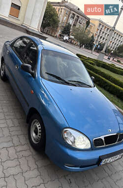 Седан Daewoo Lanos 2001 в 