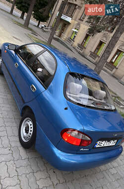 Седан Daewoo Lanos 2001 в 