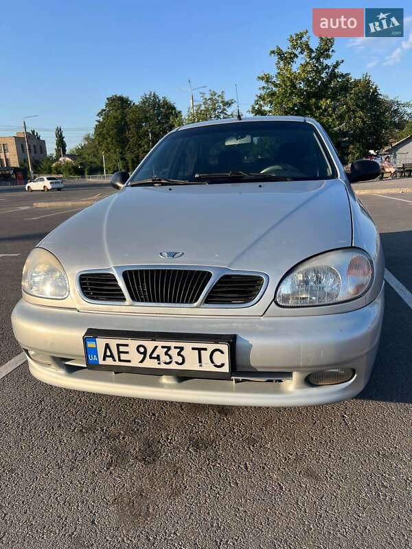 Седан Daewoo Lanos 2004 в Кривом Роге