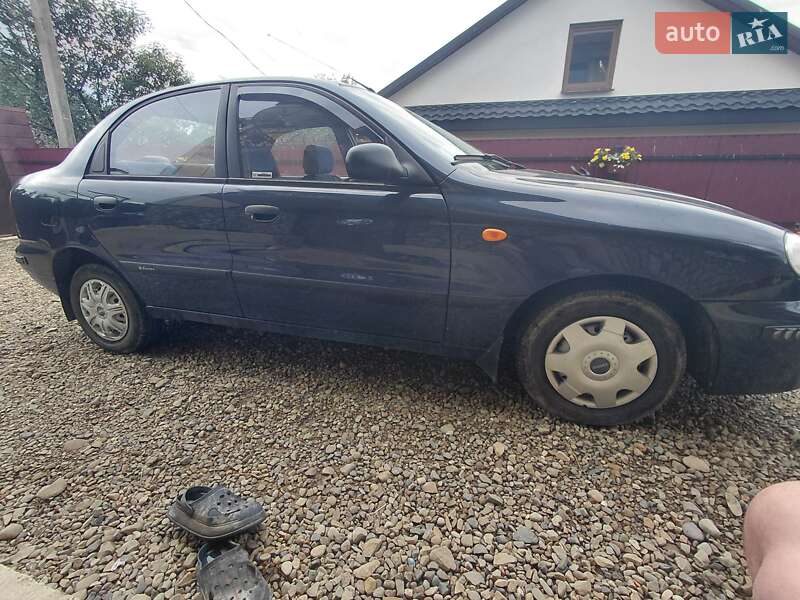 Седан Daewoo Lanos 2008 в Калуші
