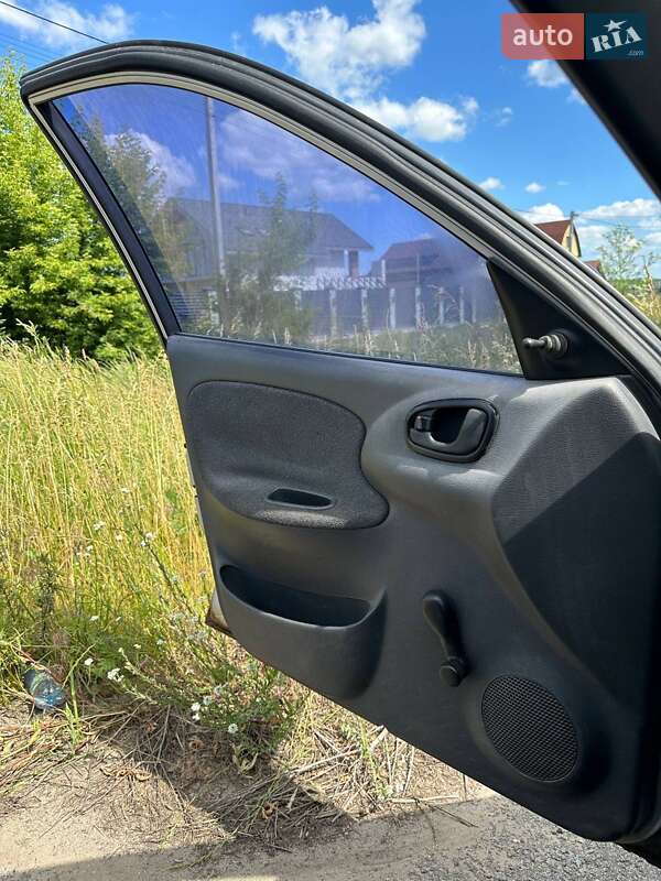 Седан Daewoo Lanos 2005 в Боярке