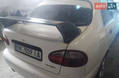 Седан Daewoo Lanos 2007 в Ровно
