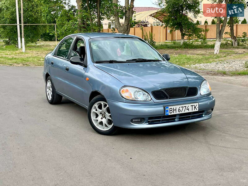 Седан Daewoo Lanos 2005 в Дачному