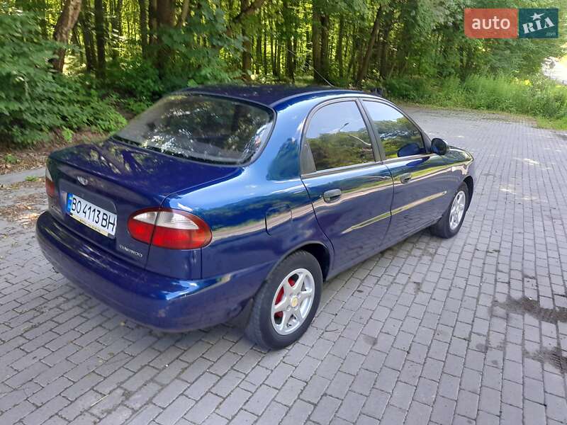 Седан Daewoo Lanos 2003 в Кременце
