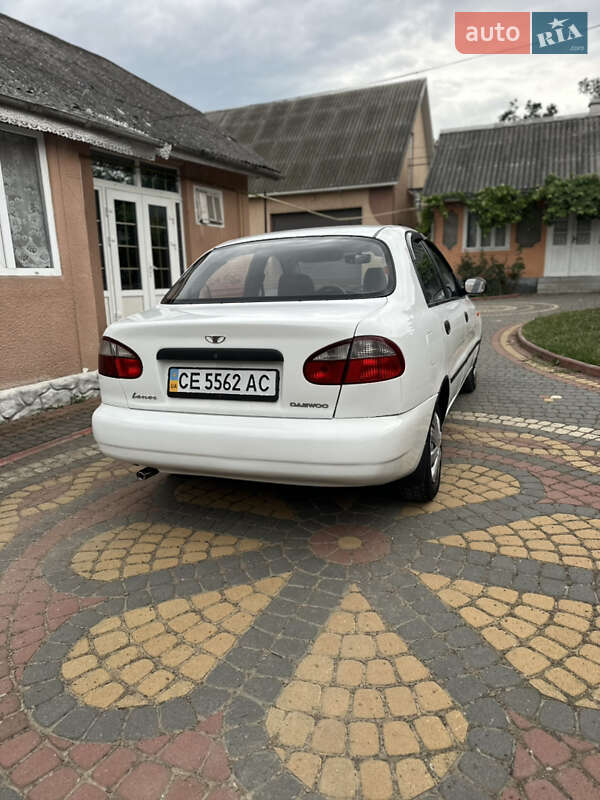Седан Daewoo Lanos 2006 в Хотині