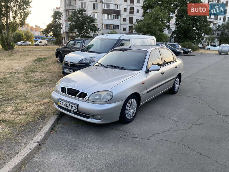 Седан Daewoo Lanos 2003 в Києві