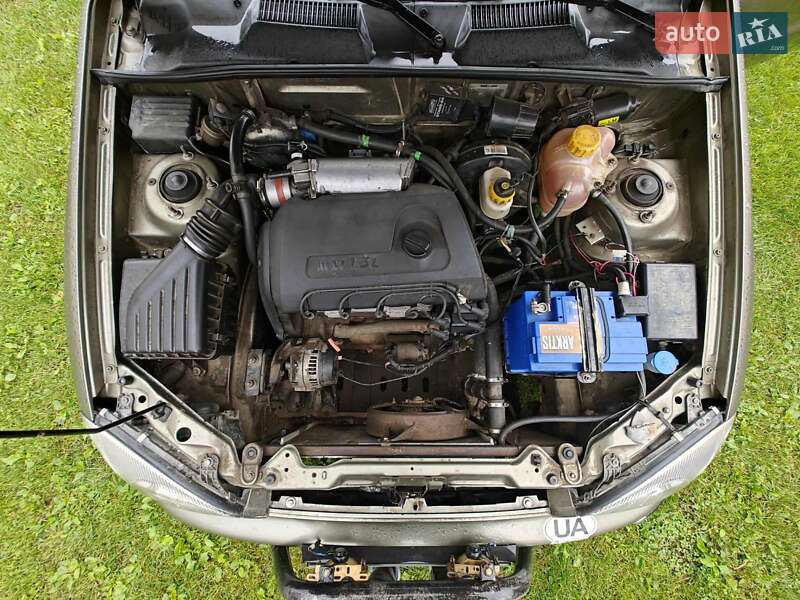 Седан Daewoo Lanos 2004 в Долине