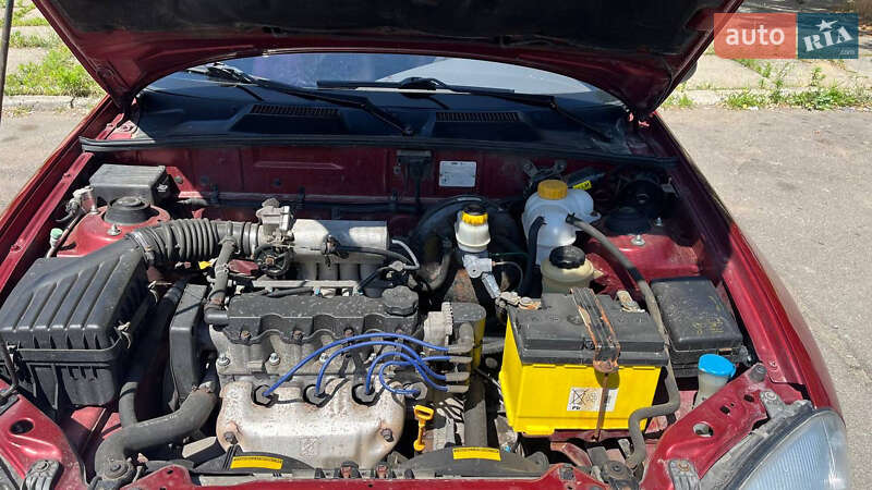 Седан Daewoo Lanos 2004 в Николаеве