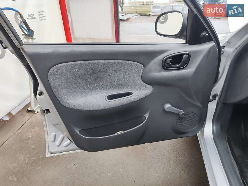 Седан Daewoo Lanos 2008 в Прилуках