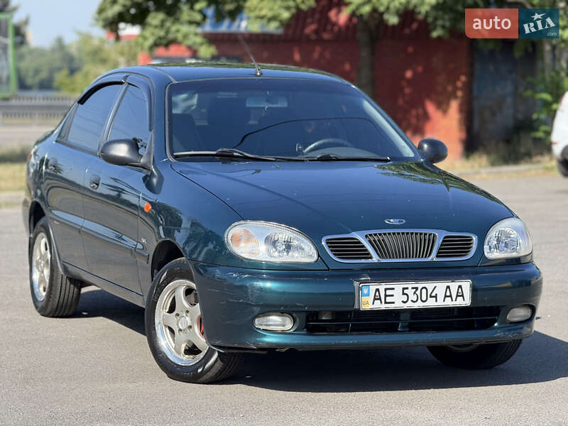 Седан Daewoo Lanos 2004 в Днепре