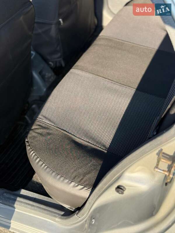 Седан Daewoo Lanos 2003 в Харькове фото 12 Седан Daewoo Lanos 2003 в Харькове