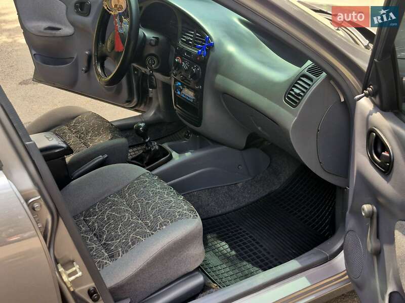 Седан Daewoo Lanos 2008 в Новомосковську