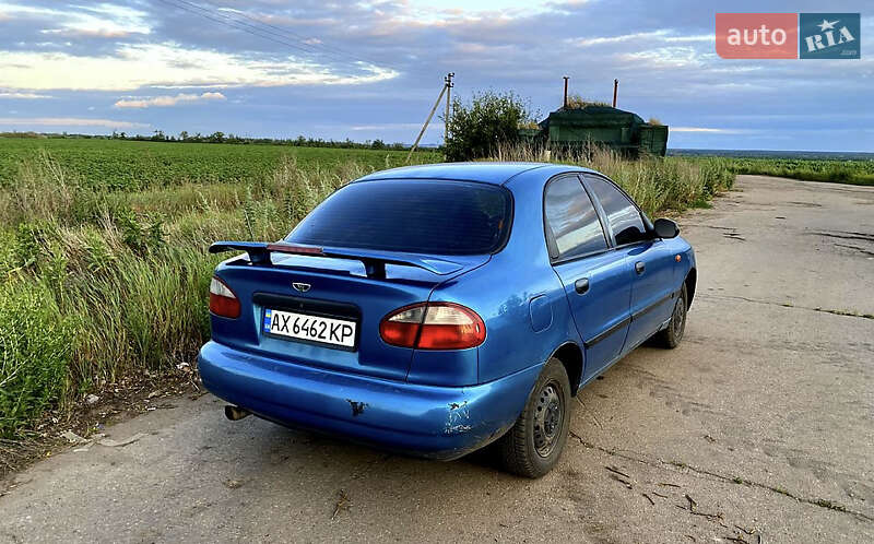 Седан Daewoo Lanos 2001 в Чугуеве
