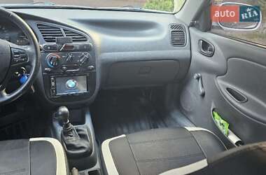 Седан Daewoo Lanos 2012 в 