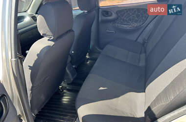 Седан Daewoo Lanos 2002 в 