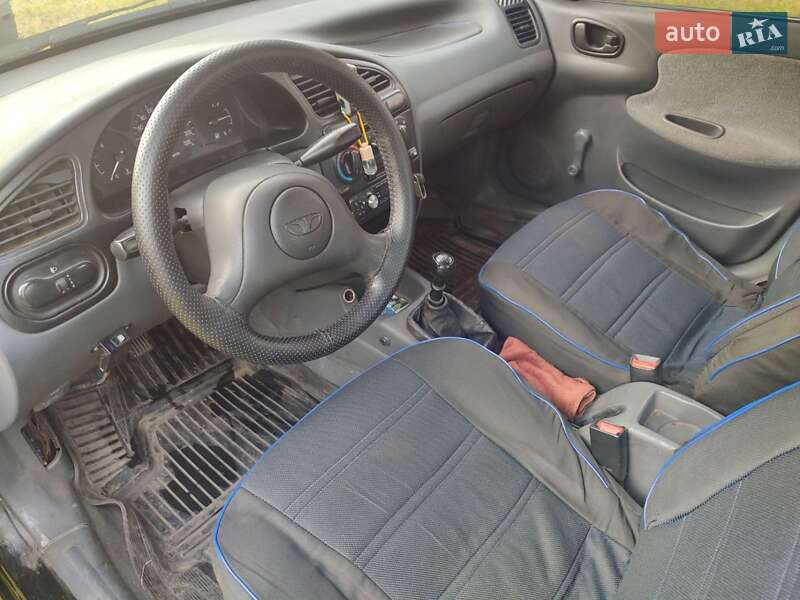 Седан Daewoo Lanos 2006 в Ромнах