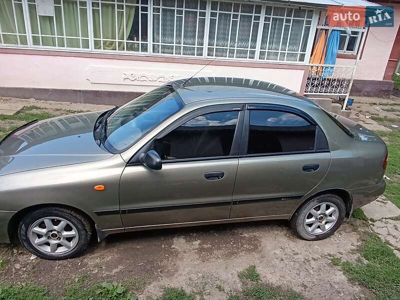 Седан Daewoo Lanos 2007 в Новой Ушице