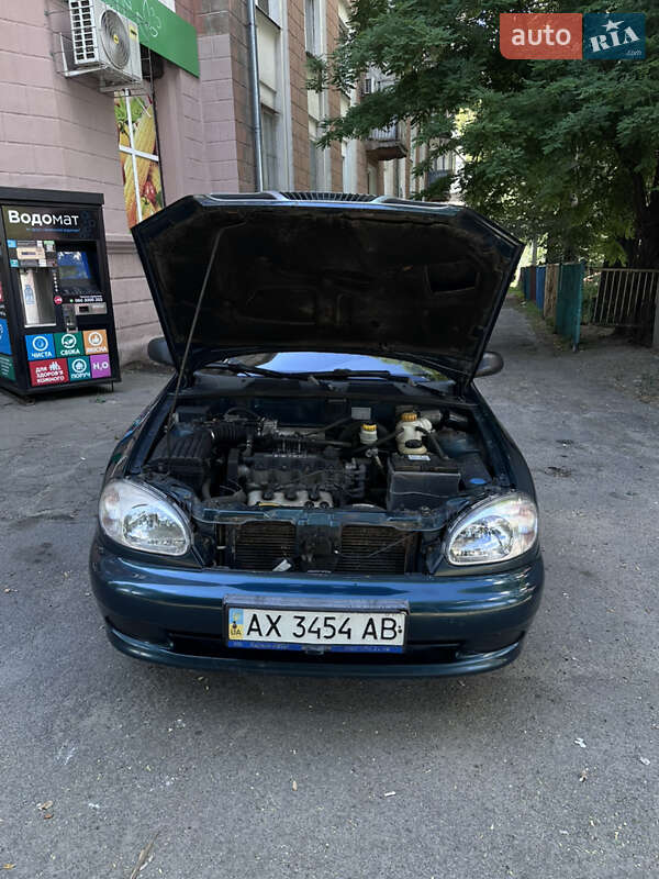Седан Daewoo Lanos 2004 в Днепре