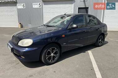 Седан Daewoo Lanos 2002 в Миколаєві