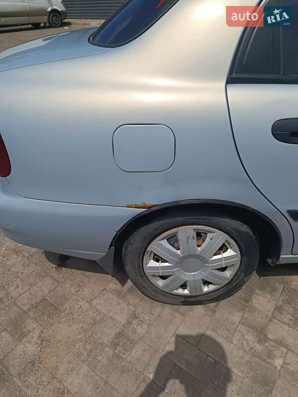 Седан Daewoo Lanos 2005 в Кривом Роге