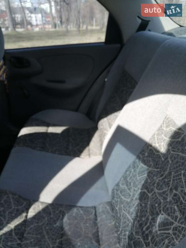 Седан Daewoo Lanos 2006 в Львове