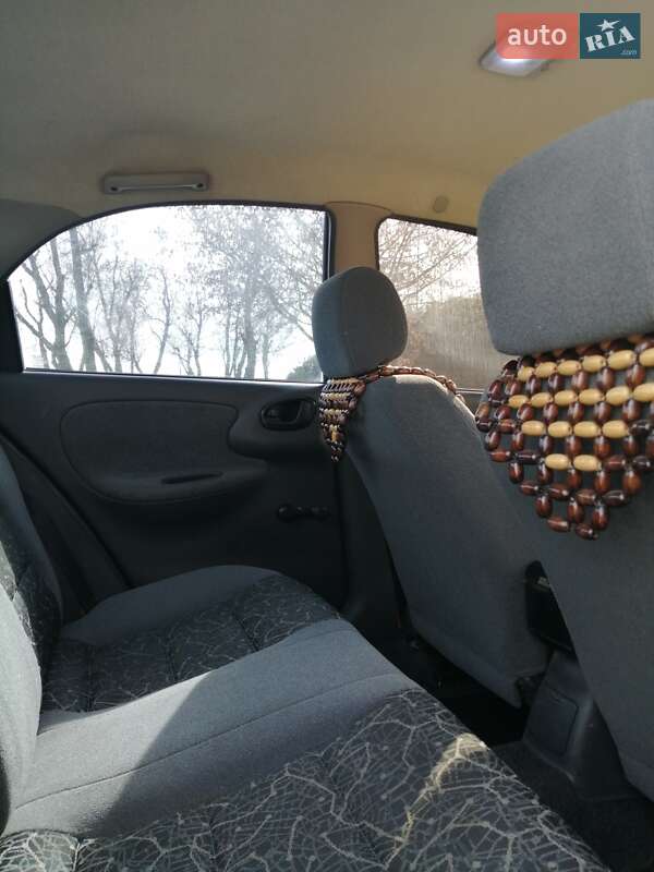 Седан Daewoo Lanos 2006 в Львове