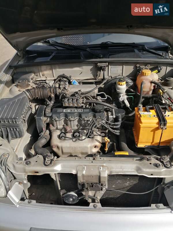 Седан Daewoo Lanos 2006 в Львове