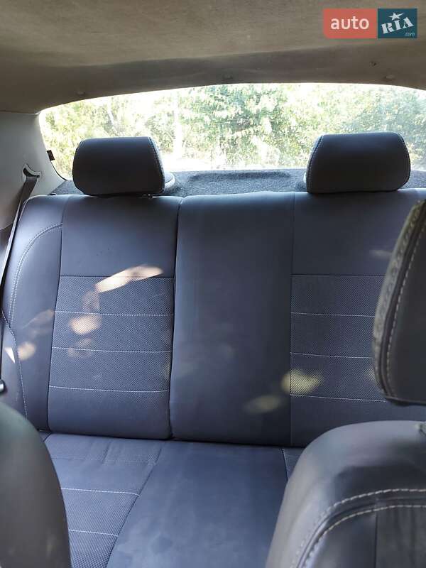 Седан Daewoo Lanos 2002 в Днепре