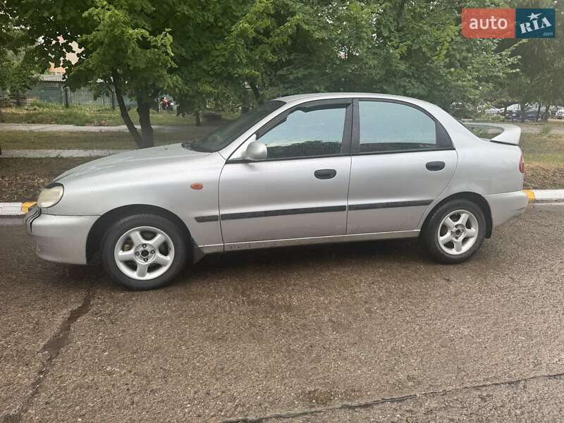 Седан Daewoo Lanos 2003 в Долинській