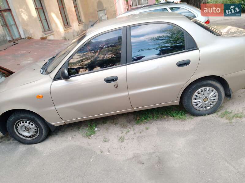 Седан Daewoo Lanos 2008 в Києві