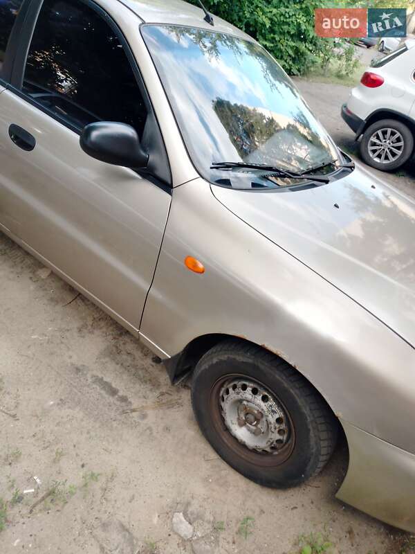 Седан Daewoo Lanos 2008 в Києві