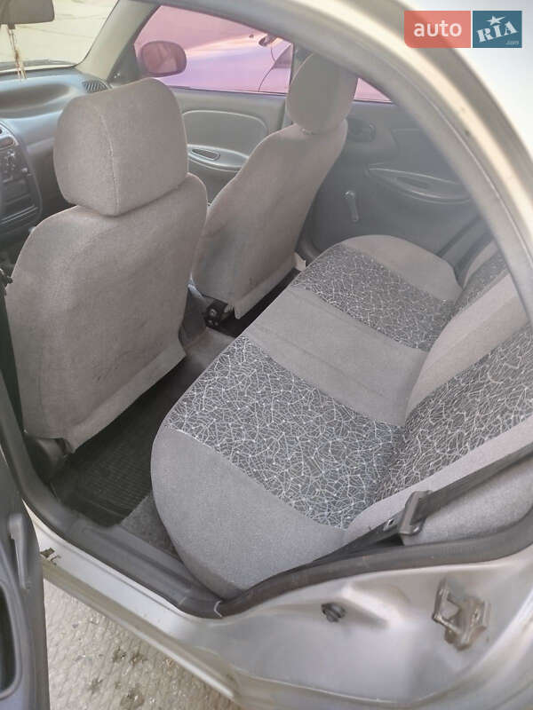 Седан Daewoo Lanos 2010 в Харкові