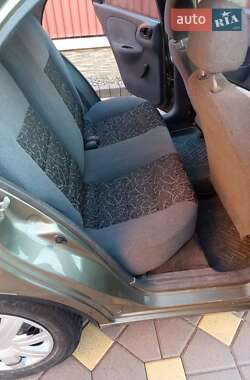 Седан Daewoo Lanos 2004 в 