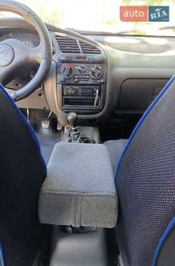 Седан Daewoo Lanos 2003 в 